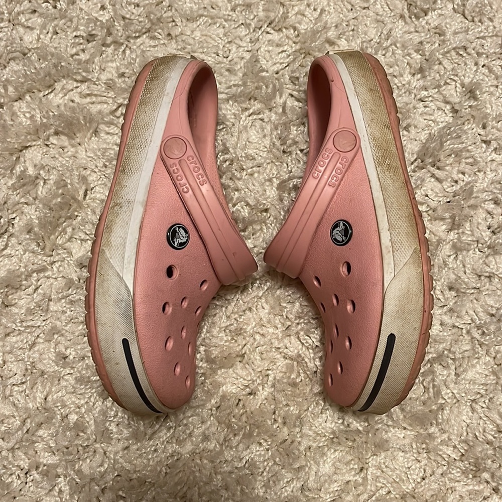 Light Pink CROCS. - Picture 4 of 8